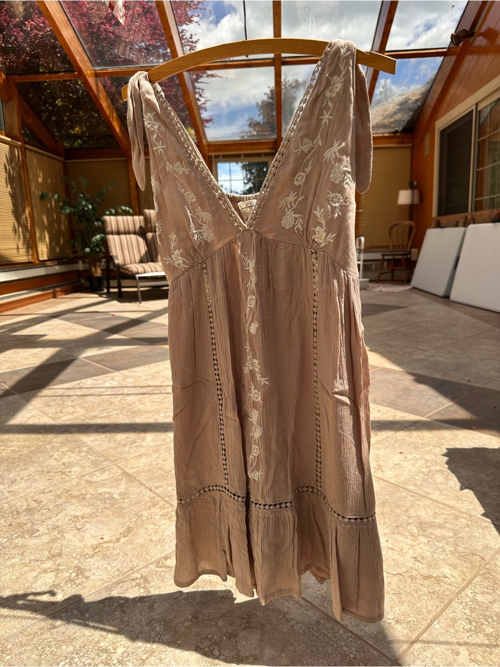 Jessica Simpson Taupe Embroidered Boho Top